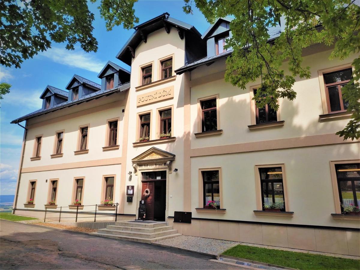 Hotel Poutni Dum Králíky 외부 사진