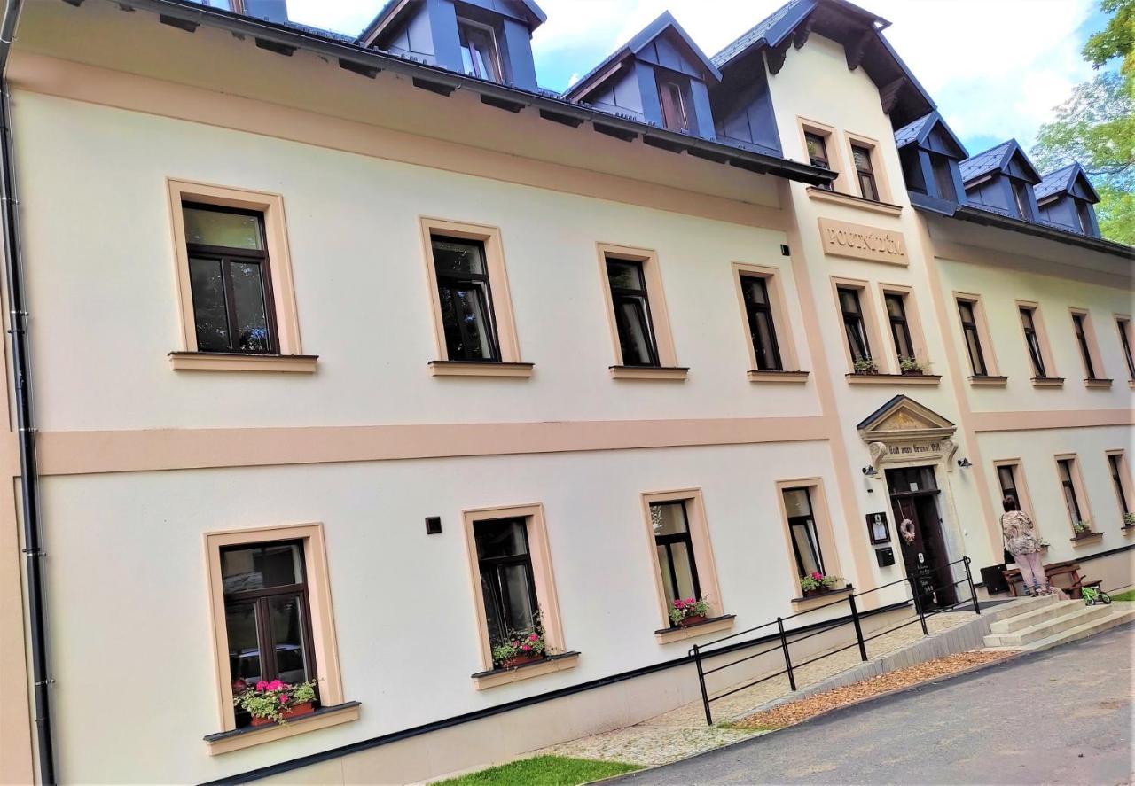 Hotel Poutni Dum Králíky 외부 사진